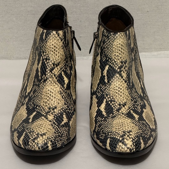 Sam Edelman Petty Ankle Bootie - size 10.5 - Picture 6 of 9